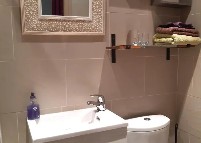 Le Mathi Bed & Breakfast Fumel